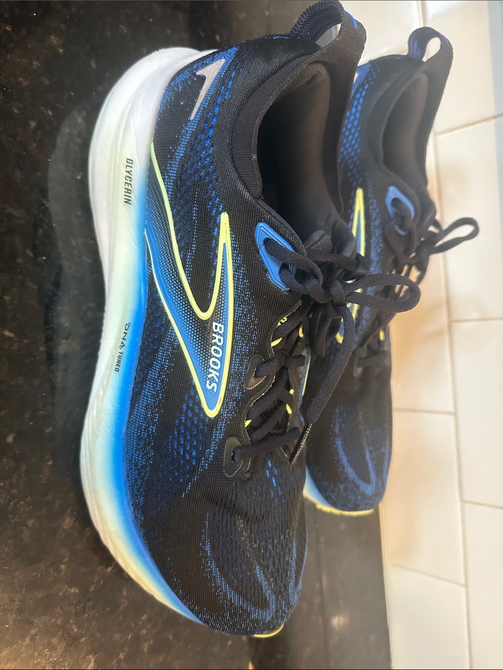 Brooks Glycerin 22 Athletic Shoes Black & Blue US 11